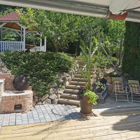Villa Májusfa