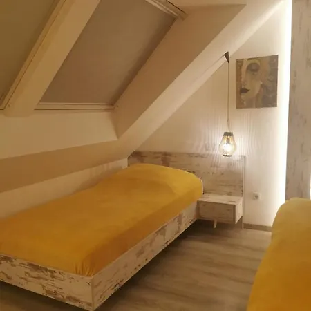 Májusfa Villa *