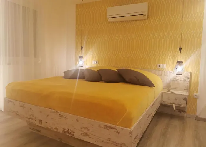 Majusfa 발라톤사르소