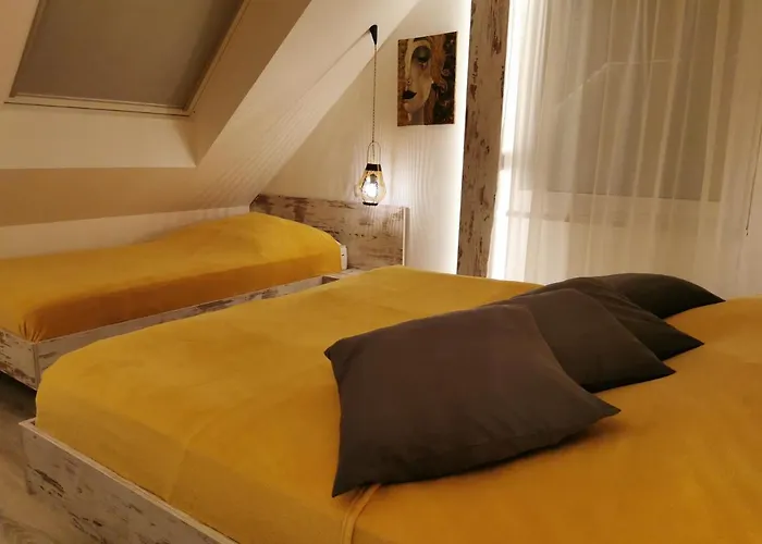 Βίλα Majusfa Balatonszarszo